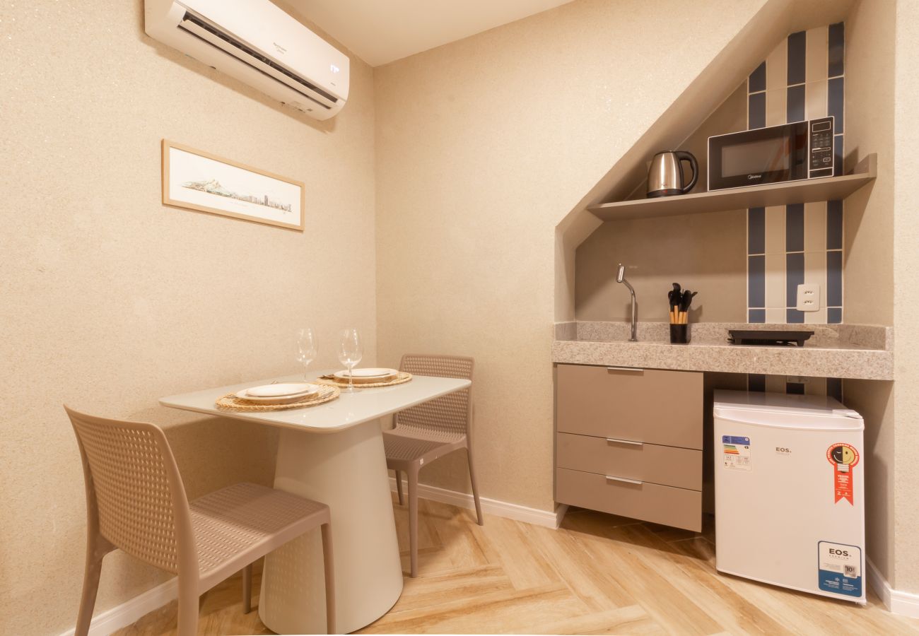 Apartamento en Rio de Janeiro - Acogedor a pocos pasos de la playa de Copacabana | Q24 Apartamento en Rio de Janeiro - Acogedor a pocos pasos de la playa de Copacabana | Q24