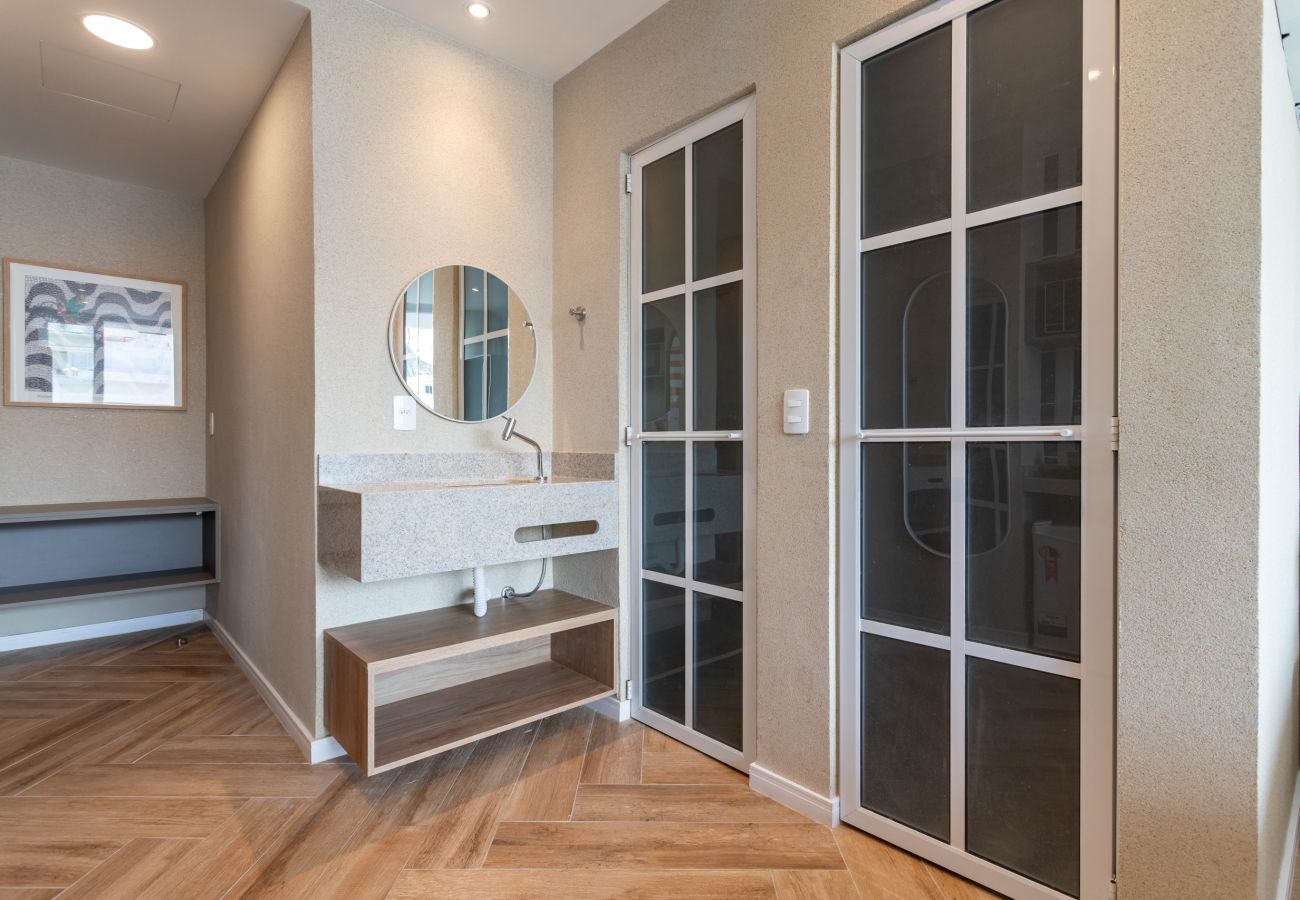 Apartamento en Rio de Janeiro - Vista al mar y balc&oacute;n con ba&ntilde;era | Q11 Apartamento en Rio de Janeiro - Vista al mar y balc&oacute;n con ba&ntilde;era | Q11
