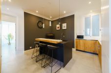 Apartamento en Madrid -  Exclusivo piso con balcones y vistas en ubicación privilegiada . Madrid