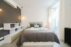 Apartamento en Madrid -  Exclusivo piso con balcones y vistas en ubicación privilegiada . Madrid