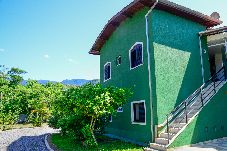 Apartamento en Ubatuba - Apto na Praia de Maranduba com varanda gourmet