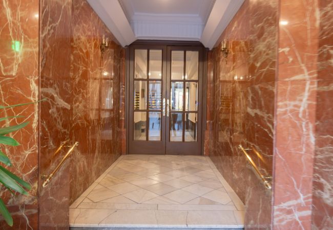 Apartamento en Madrid - Ático con extraordinaria Terraza - Centro -Lujo - Alturas con sabor Mediterráneo Apartamento en Madrid - Ático con extraordinaria Terraza - Centro -Lujo - Alturas con sabor Mediterráneo