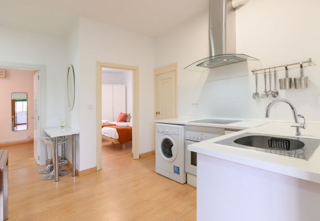 Apartamento en Madrid - Charmartin 4 Torres: 2 dormitorios ideal para familias y viajeros de negocios .Temporal Apartamento en Madrid - Charmartin 4 Torres: 2 dormitorios ideal para familias y viajeros de negocios .Temporal