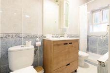 Apartamento en Madrid - Charmartin 4 Torres: 2 dormitorios ideal para familias y viajeros de negocios 