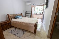 Casa en Guarujá - Casa em condomínio com piscina, Wi-Fi e garagem