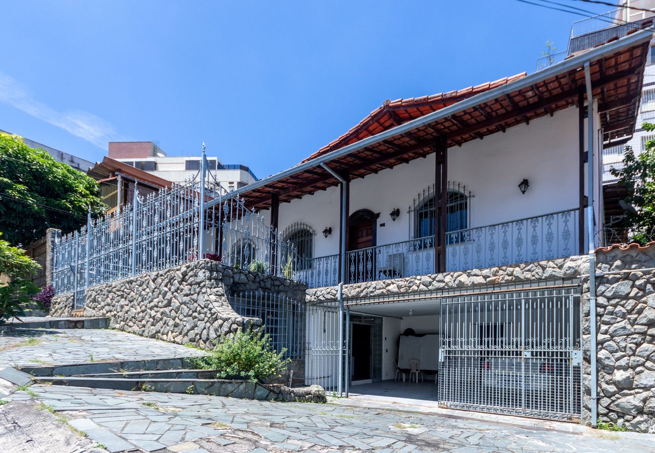 Casa en Belo Horizonte - Flat funcional, com Wi-Fi e ótima localização