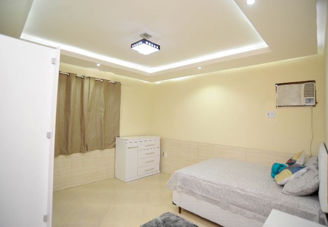 Casa en Rio de Janeiro - Casa confortável com WiFi, piscina e churrasqueira Casa en Rio de Janeiro - Casa confortável com WiFi, piscina e churrasqueira