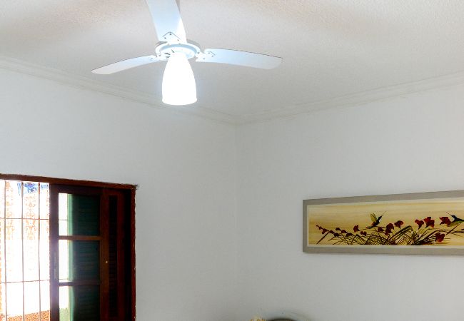 Casa en Caraguatatuba - Casa perto das principais praias c WiFi e churrasq Casa en Caraguatatuba - Casa perto das principais praias c WiFi e churrasq