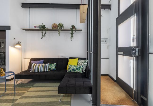 Apartamento en Madrid - Acogedor apartamento con estilo industrial en Barrio Prosperidad - Madrid. Temporal Apartamento en Madrid - Acogedor apartamento con estilo industrial en Barrio Prosperidad - Madrid. Temporal