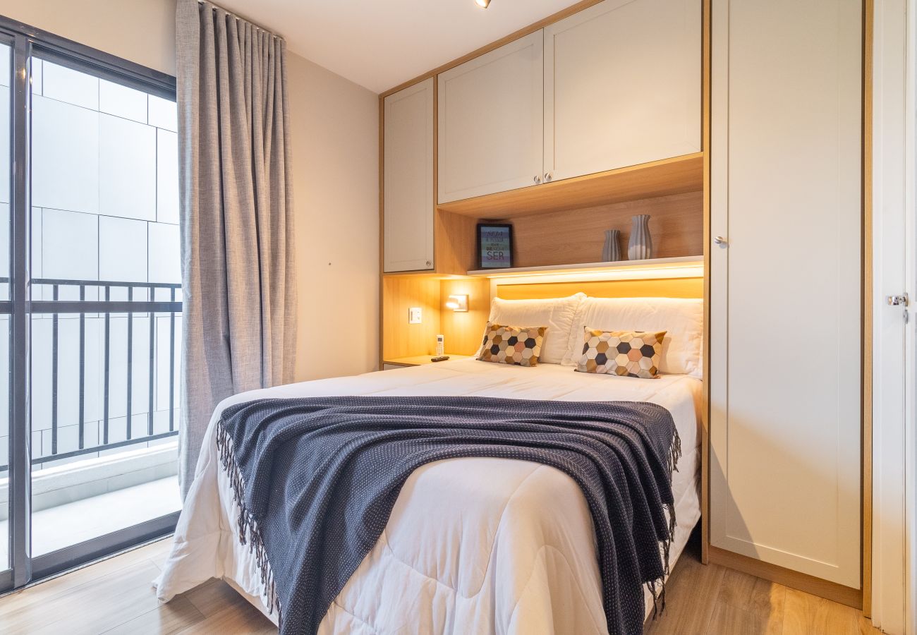 Estudio en São Paulo - Pinheiros, completo ao lado do metrô