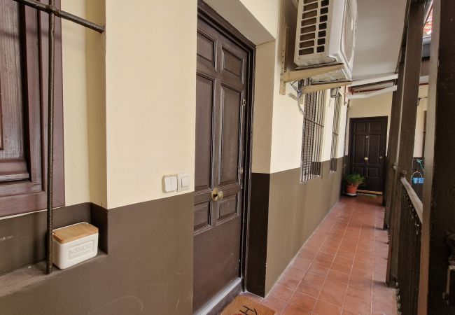 Apartamento en Madrid - Dúplex con encanto en Chamberí : Comodidad y diseño en dos niveles  Apartamento en Madrid - Dúplex con encanto en Chamberí : Comodidad y diseño en dos niveles