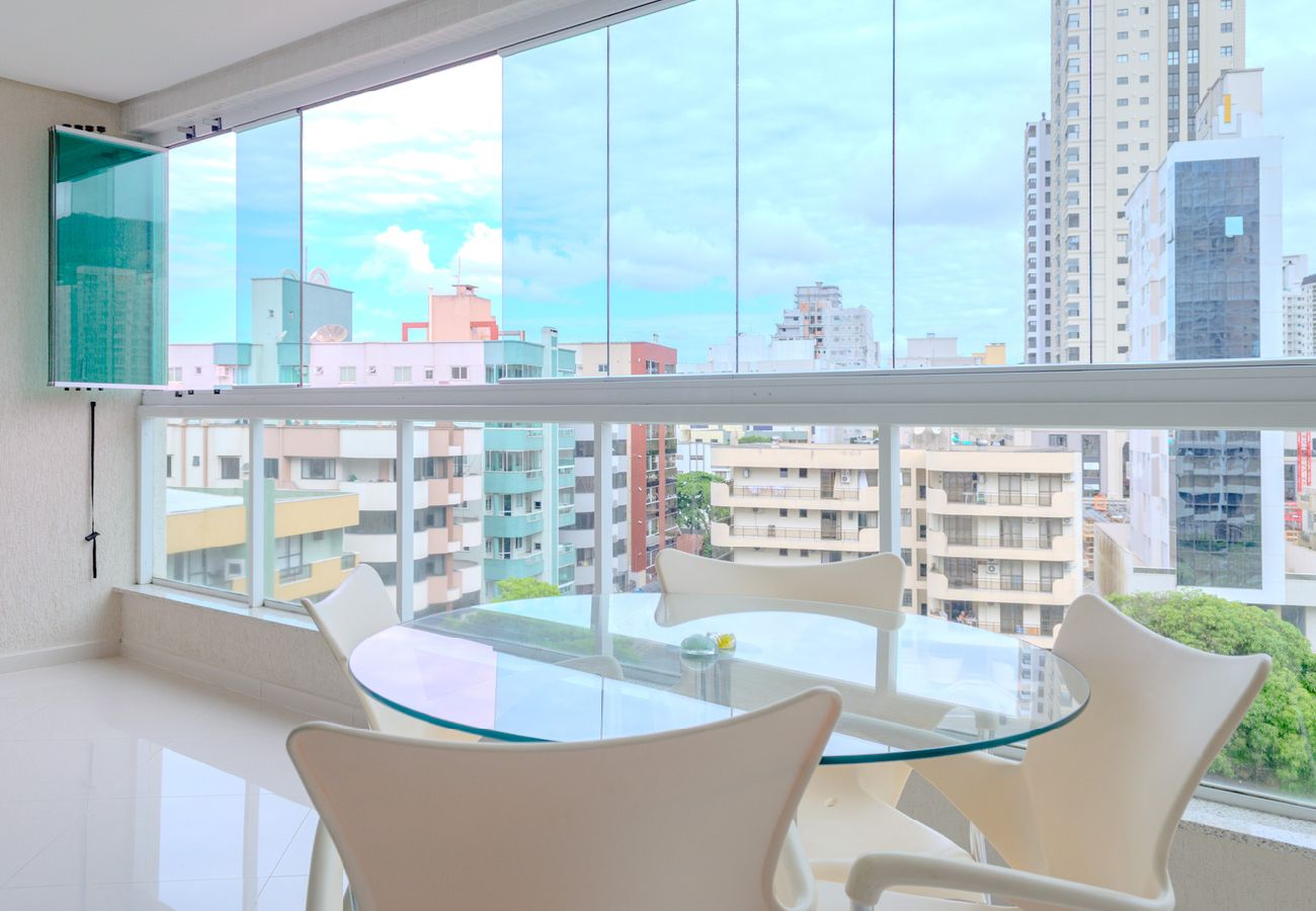 Apartamento en Itapema - Apto com Wi-Fi a poucos passos da Praia Central