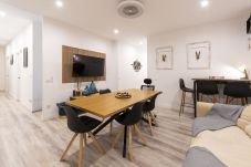 Alquiler por habitaciones en Madrid - Washington:  habitación con comodidad y zonas compartidas Gran Vía-Madrid