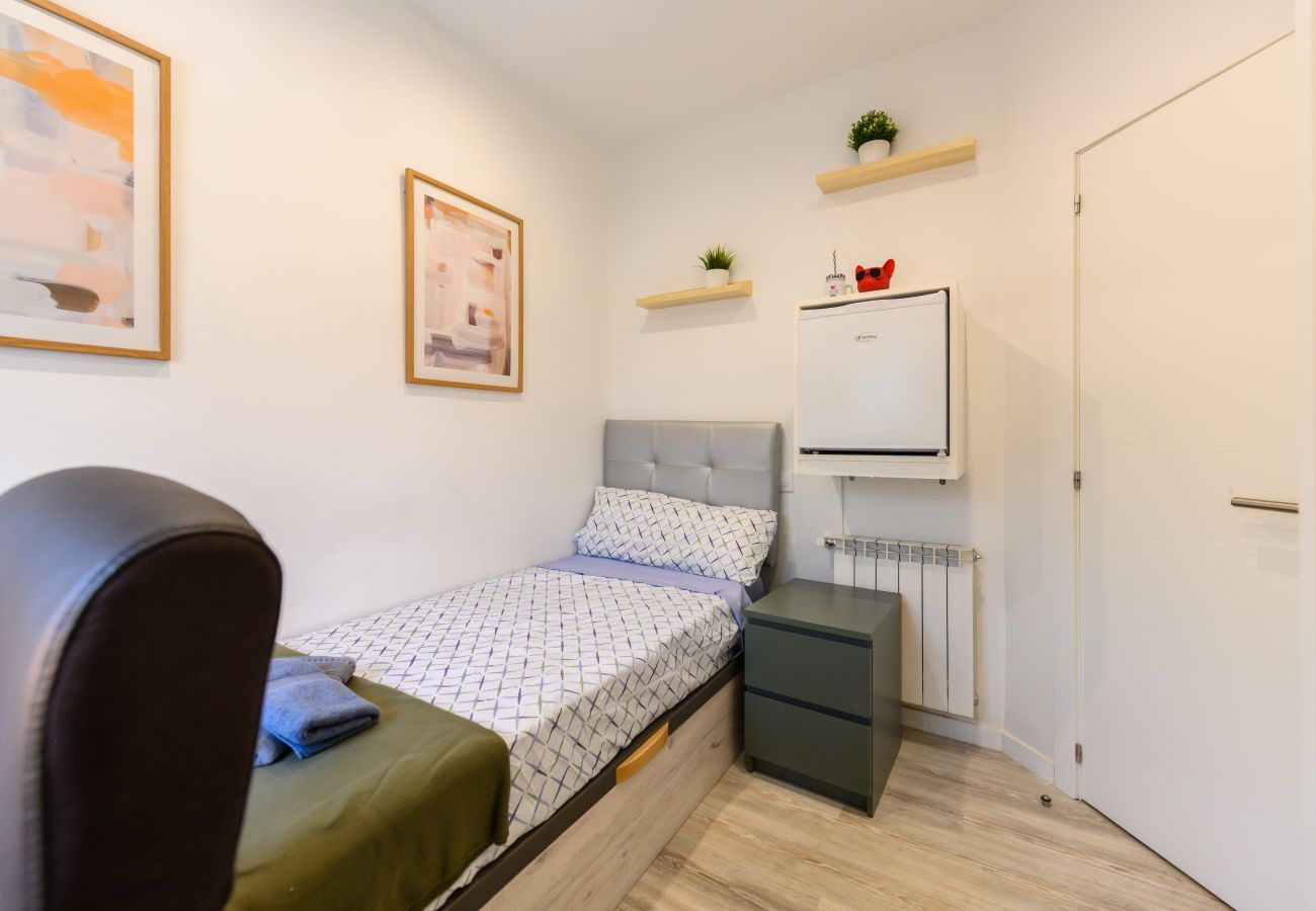 Alquiler por habitaciones en Madrid - Tarija: Habitación con confort y esencia boliviana en Madrid Temporal  Alquiler por habitaciones en Madrid - Tarija: Habitación con confort y esencia boliviana en Madrid Temporal