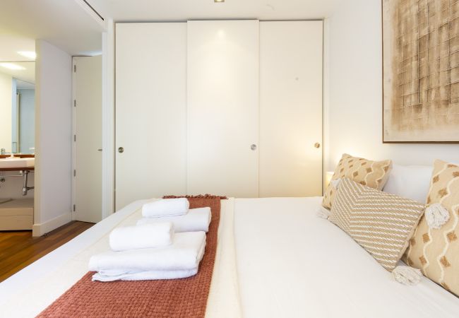 Apartamento en Madrid - Dúplex de 3 Dormitorios – Amplio, Luminoso cerca del Paseo de la Castellana .Temporal Apartamento en Madrid - Dúplex de 3 Dormitorios – Amplio, Luminoso cerca del Paseo de la Castellana .Temporal