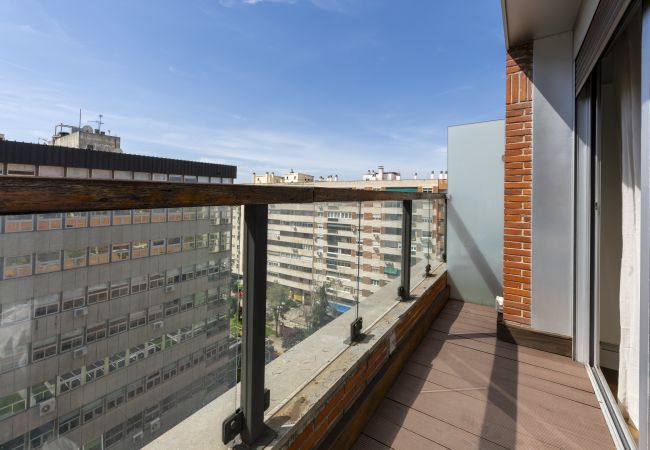 Apartamento en Madrid - Dúplex de 3 Dormitorios – Amplio, Luminoso cerca del Paseo de la Castellana .Temporal Apartamento en Madrid - Dúplex de 3 Dormitorios – Amplio, Luminoso cerca del Paseo de la Castellana .Temporal