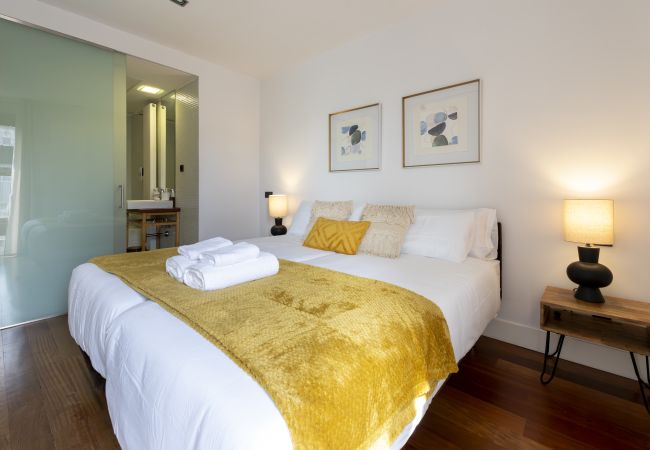 Apartamento en Madrid - Dúplex de 3 Dormitorios – Amplio, Luminoso cerca del Paseo de la Castellana .Temporal Apartamento en Madrid - Dúplex de 3 Dormitorios – Amplio, Luminoso cerca del Paseo de la Castellana .Temporal