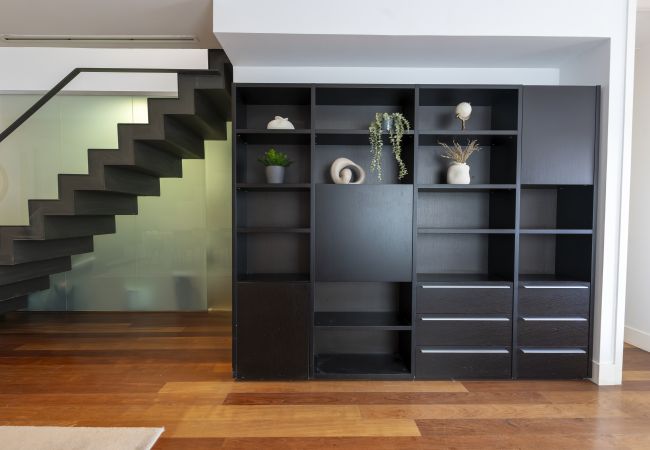 Apartamento en Madrid - Dúplex de 3 Dormitorios – Amplio, Luminoso cerca del Paseo de la Castellana .Temporal Apartamento en Madrid - Dúplex de 3 Dormitorios – Amplio, Luminoso cerca del Paseo de la Castellana .Temporal