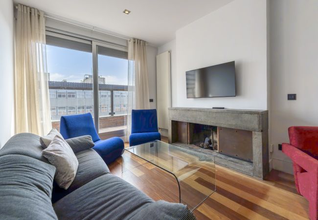 Apartamento en Madrid - Dúplex de 3 Dormitorios – Amplio, Luminoso cerca del Paseo de la Castellana .Temporal Apartamento en Madrid - Dúplex de 3 Dormitorios – Amplio, Luminoso cerca del Paseo de la Castellana .Temporal