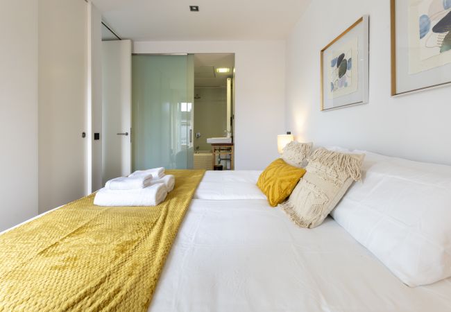 Apartamento en Madrid - Dúplex de 3 Dormitorios – Amplio, Luminoso cerca del Paseo de la Castellana .Temporal Apartamento en Madrid - Dúplex de 3 Dormitorios – Amplio, Luminoso cerca del Paseo de la Castellana .Temporal