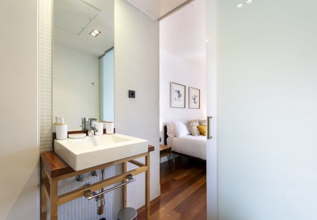 Apartamento en Madrid - Dúplex de 3 Dormitorios – Amplio, Luminoso cerca del Paseo de la Castellana .Temporal Apartamento en Madrid - Dúplex de 3 Dormitorios – Amplio, Luminoso cerca del Paseo de la Castellana .Temporal