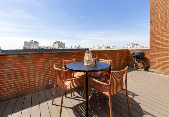 Apartamento en Madrid - Dúplex de 3 Dormitorios – Amplio, Luminoso cerca del Paseo de la Castellana .Temporal Apartamento en Madrid - Dúplex de 3 Dormitorios – Amplio, Luminoso cerca del Paseo de la Castellana .Temporal