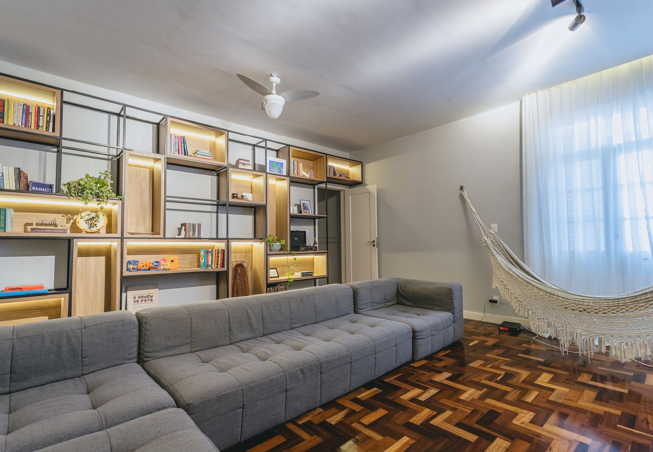 Apartamento en Teresópolis - Apto bem equipado c WiFi,lareira e boa localização Apartamento en Teresópolis - Apto bem equipado c WiFi,lareira e boa localização
