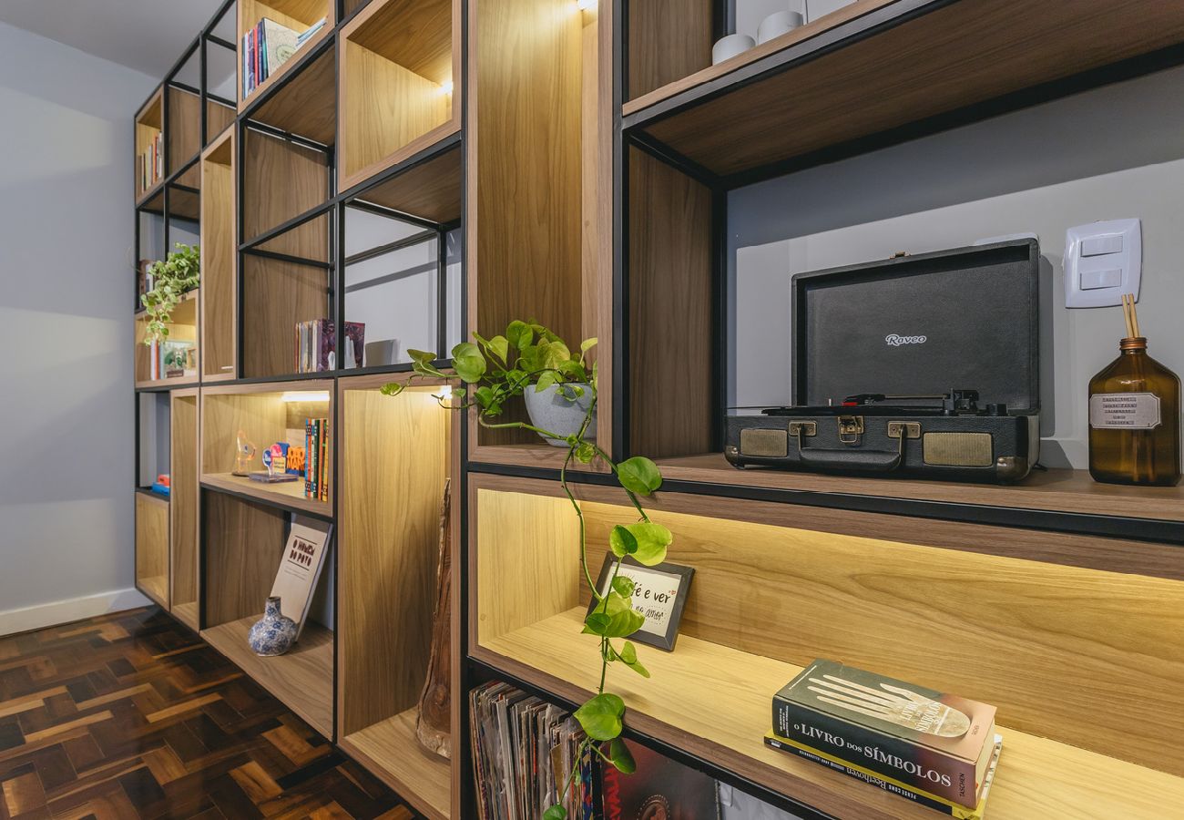 Apartamento en Teresópolis - Apto bem equipado c WiFi,lareira e boa localização Apartamento en Teresópolis - Apto bem equipado c WiFi,lareira e boa localização