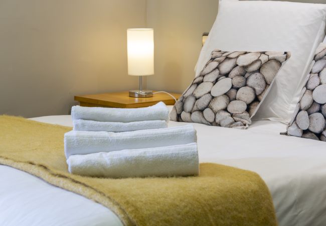 Apartamento en Madrid - Alquiler Mensual en Madrid – Piso Exterior con 1 Dormitorio + Estudio y 2 Baños.Temporal Apartamento en Madrid - Alquiler Mensual en Madrid – Piso Exterior con 1 Dormitorio + Estudio y 2 Baños.Temporal