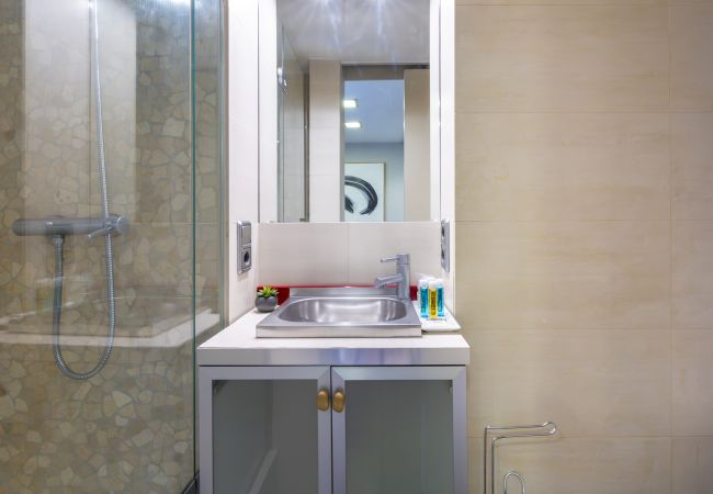 Apartamento en Madrid - Alquiler Mensual en Madrid – Piso Exterior con 1 Dormitorio + Estudio y 2 Baños.Temporal Apartamento en Madrid - Alquiler Mensual en Madrid – Piso Exterior con 1 Dormitorio + Estudio y 2 Baños.Temporal