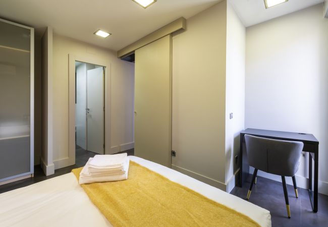 Apartamento en Madrid - Alquiler Mensual en Madrid – Piso Exterior con 1 Dormitorio + Estudio y 2 Baños.Temporal Apartamento en Madrid - Alquiler Mensual en Madrid – Piso Exterior con 1 Dormitorio + Estudio y 2 Baños.Temporal