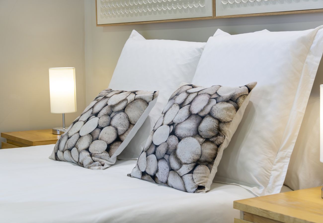 Apartamento en Madrid - Alquiler Mensual en Madrid – Piso Exterior con 1 Dormitorio + Estudio y 2 Baños.Temporal Apartamento en Madrid - Alquiler Mensual en Madrid – Piso Exterior con 1 Dormitorio + Estudio y 2 Baños.Temporal