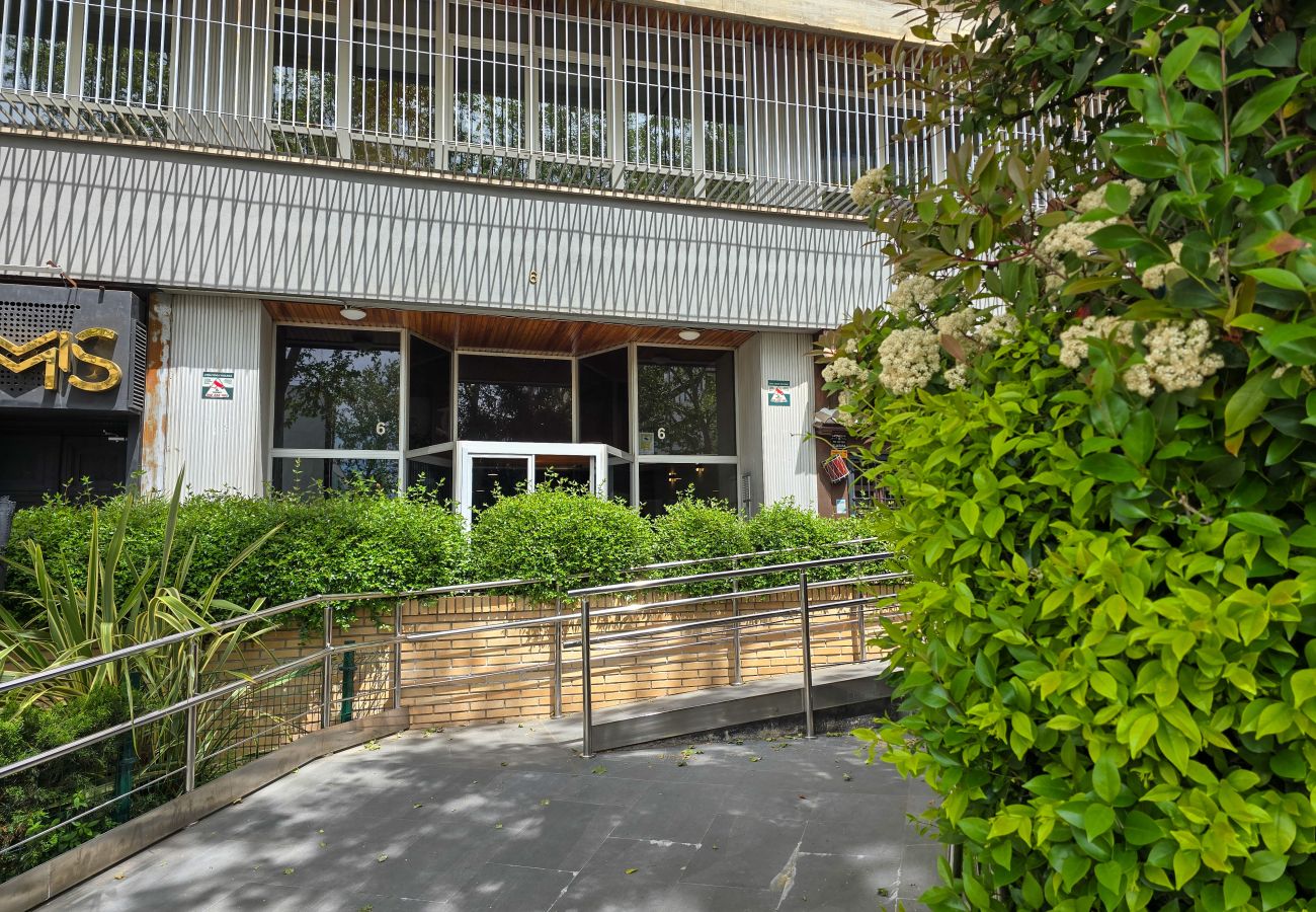 Apartamento en Madrid - Alquiler Mensual en Madrid – Piso Exterior con 1 Dormitorio + Estudio y 2 Baños.Temporal Apartamento en Madrid - Alquiler Mensual en Madrid – Piso Exterior con 1 Dormitorio + Estudio y 2 Baños.Temporal