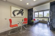 Apartamento en Madrid - Alquiler Mensual en Madrid – Piso Exterior con 1 Dormitorio + Estudio y 2 Baños