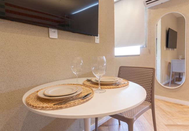Apartamento en Rio de Janeiro - Acogedor a pocos pasos de la playa de Copacabana | Q13 e 16 Apartamento en Rio de Janeiro - Acogedor a pocos pasos de la playa de Copacabana | Q13 e 16