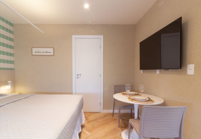 Apartamento en Rio de Janeiro - Acogedor a pocos pasos de la playa de Copacabana | Q13 e 16 Apartamento en Rio de Janeiro - Acogedor a pocos pasos de la playa de Copacabana | Q13 e 16