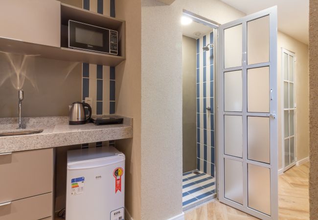 Apartamento en Rio de Janeiro - Acogedor a pocos pasos de la playa de Copacabana | Q13 e 16 Apartamento en Rio de Janeiro - Acogedor a pocos pasos de la playa de Copacabana | Q13 e 16