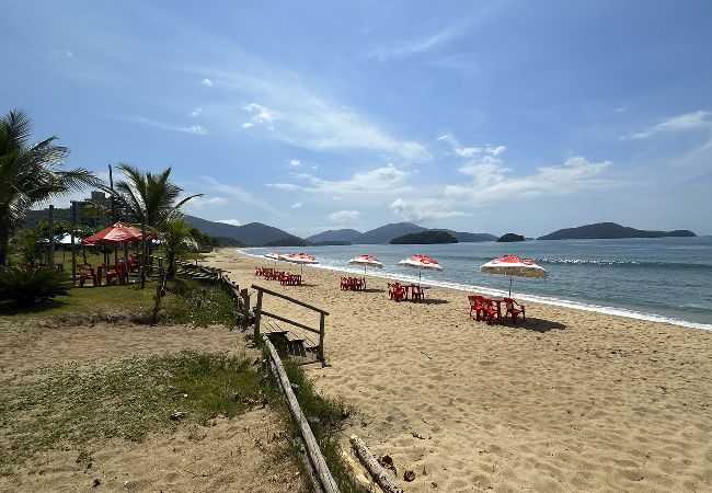 Casa en Caraguatatuba - Casa confortável, bem equipada com Wi-Fi e garagem Casa en Caraguatatuba - Casa confortável, bem equipada com Wi-Fi e garagem