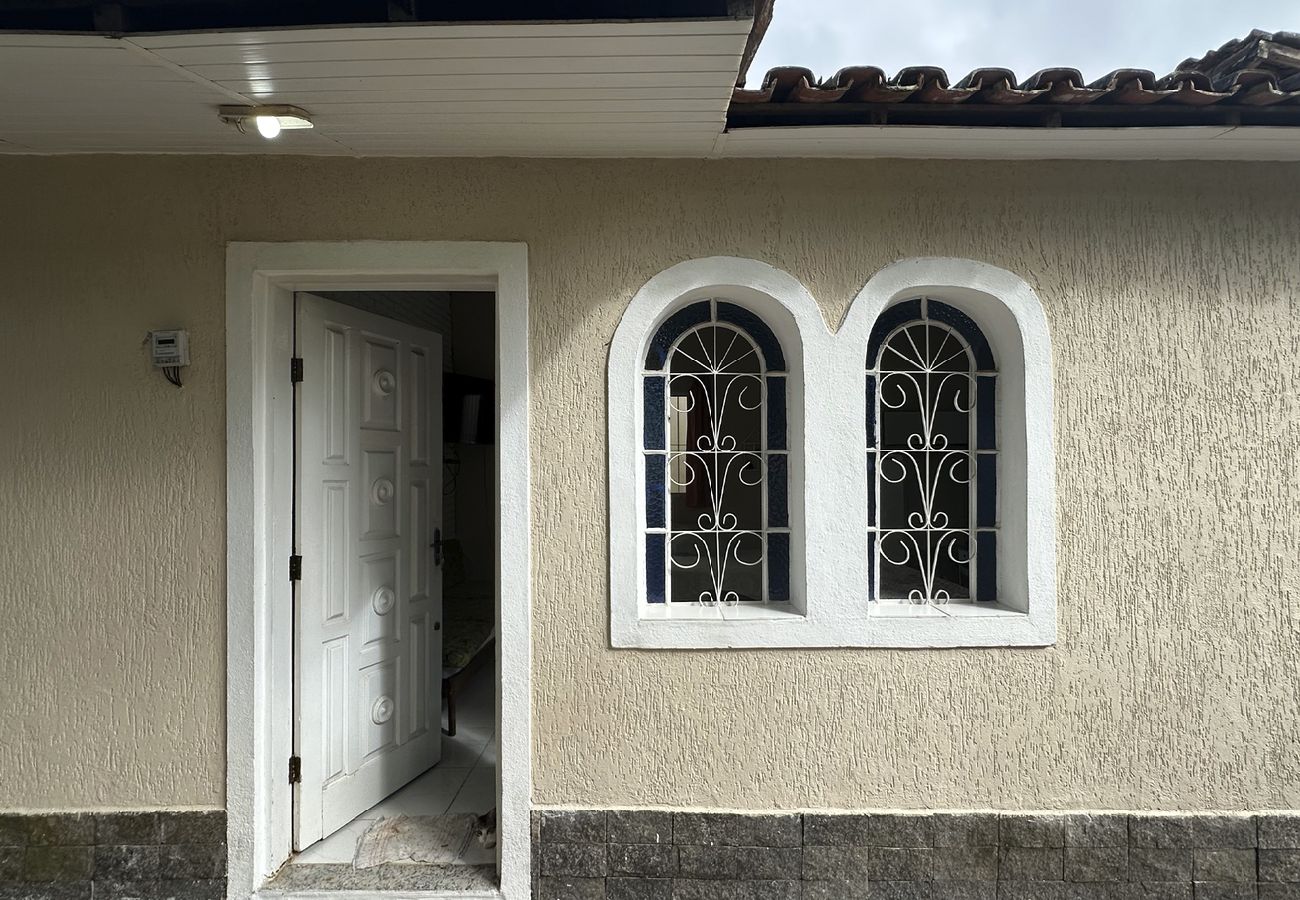 Casa en Caraguatatuba - Casa confortável, bem equipada com Wi-Fi e garagem Casa en Caraguatatuba - Casa confortável, bem equipada com Wi-Fi e garagem