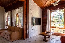 Casa en Bragança Paulista - Incrível chácara com lazer completo,WiFi e piscina