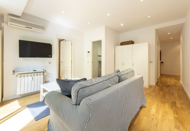 Apartamento en Madrid - Piso de 1 dormitorio y balcón -Alquiler Temporal en Madrid  Apartamento en Madrid - Piso de 1 dormitorio y balcón -Alquiler Temporal en Madrid
