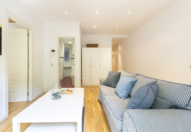 Apartamento en Madrid - Piso de 1 dormitorio y balcón -Alquiler Temporal en Madrid  Apartamento en Madrid - Piso de 1 dormitorio y balcón -Alquiler Temporal en Madrid