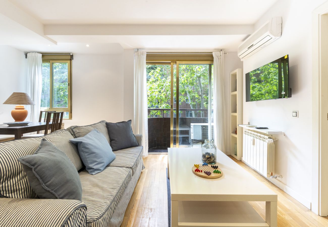 Apartamento en Madrid - Piso de 1 dormitorio y balcón -Alquiler Temporal en Madrid  Apartamento en Madrid - Piso de 1 dormitorio y balcón -Alquiler Temporal en Madrid