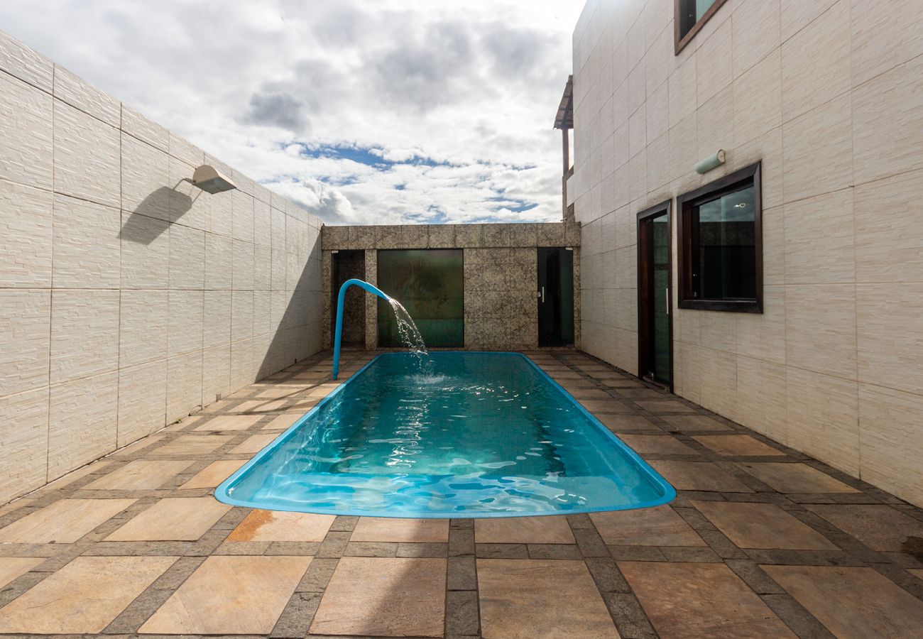 Casa en Santa Luzia - Casa com piscina,churrasqueira e ótima localização