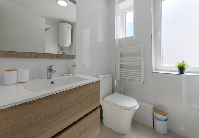 Apartamento en Madrid - Alquiler Mensual en Madrid – Piso moderno de 1 dormitorio Apartamento en Madrid - Alquiler Mensual en Madrid – Piso moderno de 1 dormitorio
