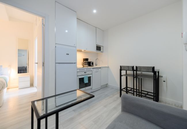 Apartamento en Madrid - Alquiler Mensual en Madrid – Piso moderno de 1 dormitorio Apartamento en Madrid - Alquiler Mensual en Madrid – Piso moderno de 1 dormitorio