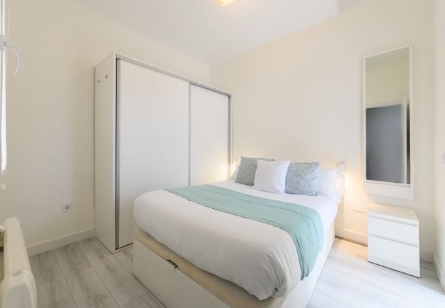 Apartamento en Madrid - Alquiler Mensual en Madrid – Piso moderno de 1 dormitorio Apartamento en Madrid - Alquiler Mensual en Madrid – Piso moderno de 1 dormitorio