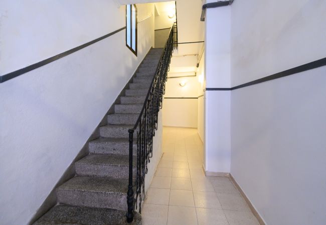 Apartamento en Madrid - Alquiler Mensual en Madrid – Piso moderno de 1 dormitorio Apartamento en Madrid - Alquiler Mensual en Madrid – Piso moderno de 1 dormitorio