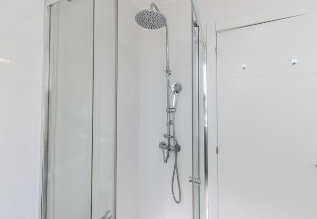 Apartamento en Madrid - Alquiler Mensual en Madrid – Piso moderno de 1 dormitorio Apartamento en Madrid - Alquiler Mensual en Madrid – Piso moderno de 1 dormitorio