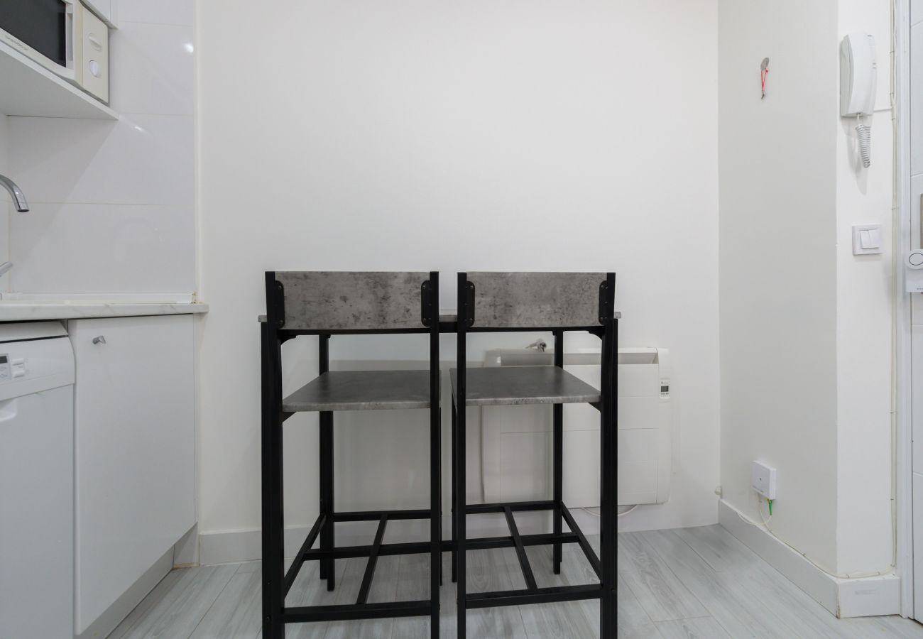 Apartamento en Madrid - Alquiler Mensual en Madrid – Piso moderno de 1 dormitorio. Temporal  Apartamento en Madrid - Alquiler Mensual en Madrid – Piso moderno de 1 dormitorio. Temporal
